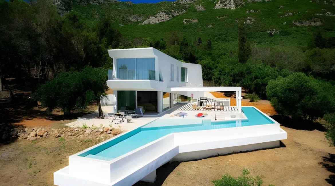 Beachfront Villa in Corfu for sale 4