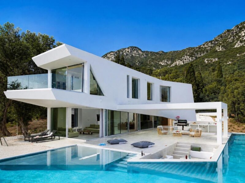 Beachfront Villa in Corfu for sale