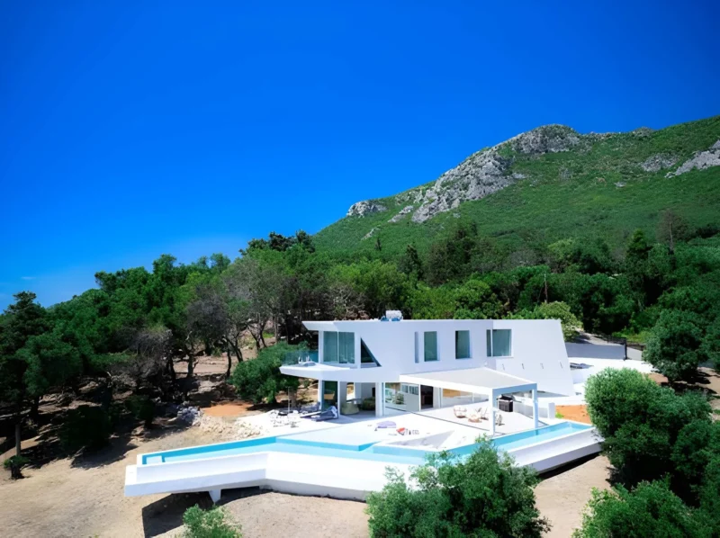 Beachfront Villa in Corfu for sale