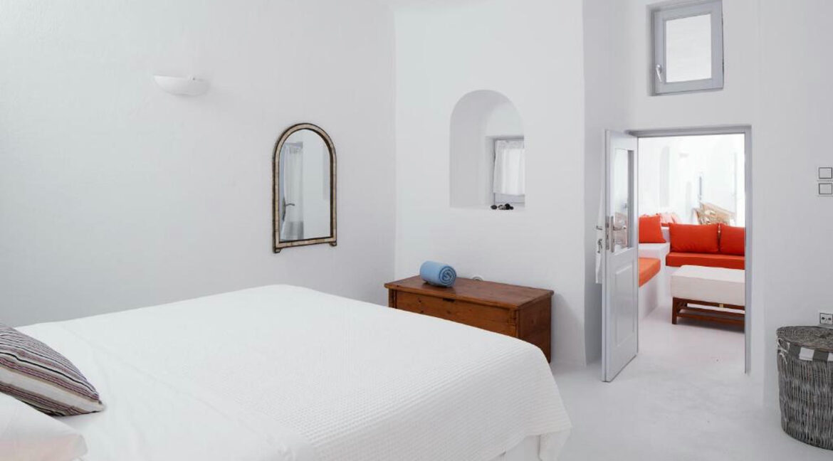 Caldera Residence for sale at Imerovigli Santorini 1