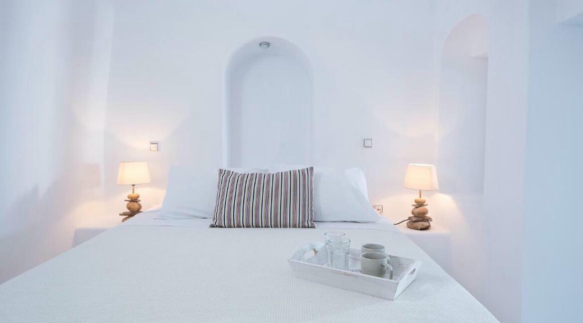 Caldera Residence for sale at Imerovigli Santorini 8