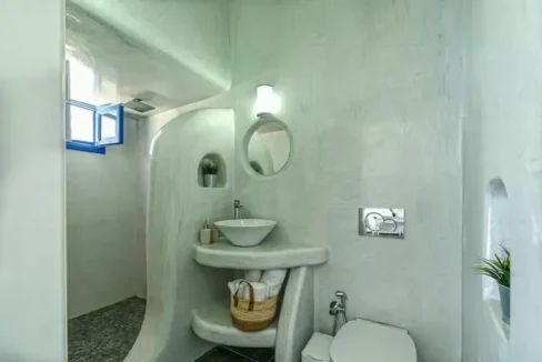 Traditional Santorini Duplex for sale in Santorini, Emporio Village 15