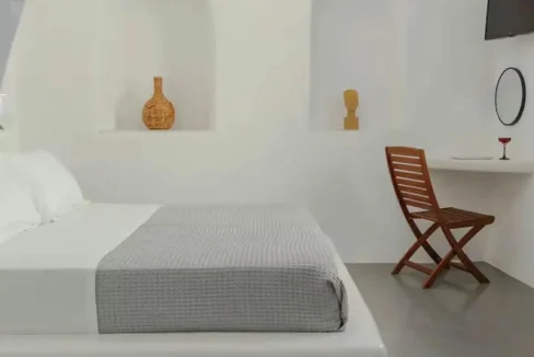 Traditional Santorini Duplex for sale in Santorini, Emporio Village 9