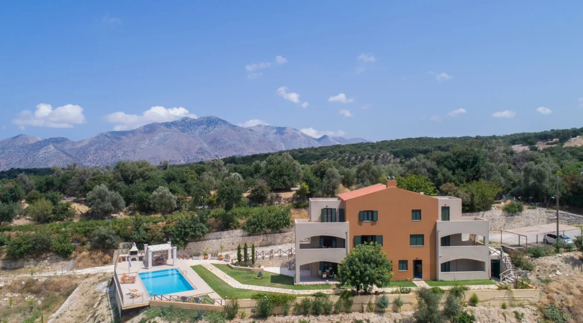 a-rare-inland-sanctuary-in-crete-peacefu_17
