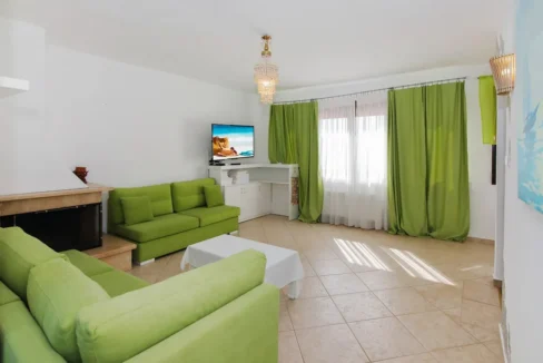 a-unique-villa-180-sq-m-with-panoramic-v_02