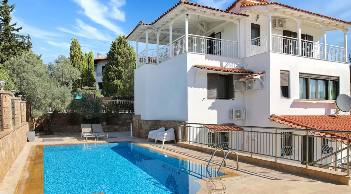 Luxury Villa for sale in Sithonia, near Nikiti