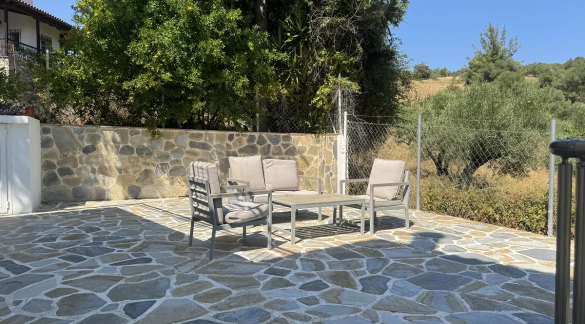 a-unique-villa-180-sq-m-with-panoramic-v_12