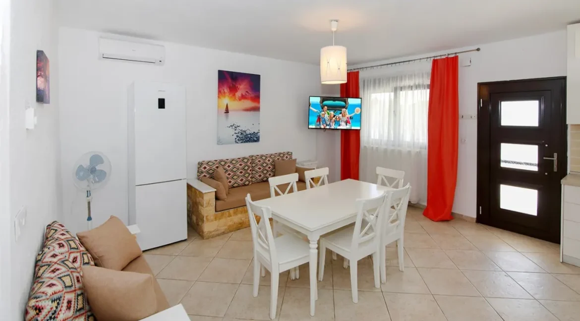 a-unique-villa-180-sq-m-with-panoramic-v_17