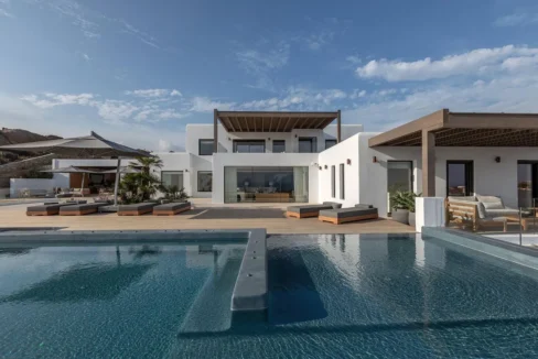 Luxury Villa in Mykonos for sale