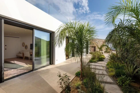 Luxury Villa in Mykonos for sale