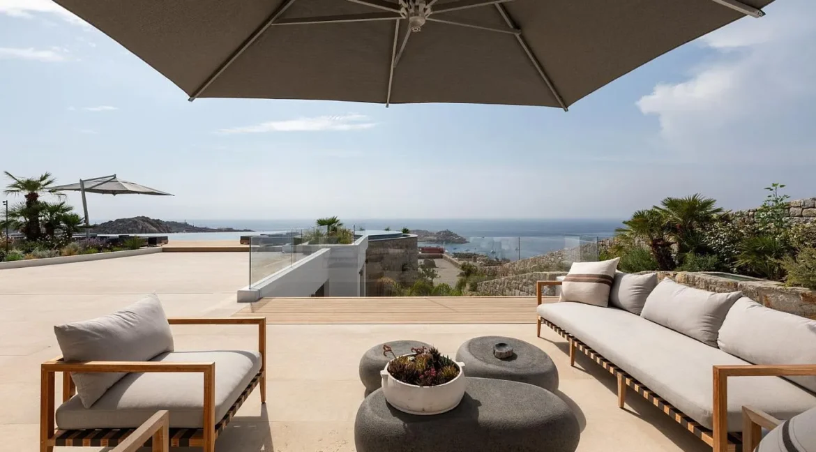 Luxury Villa in Mykonos for sale