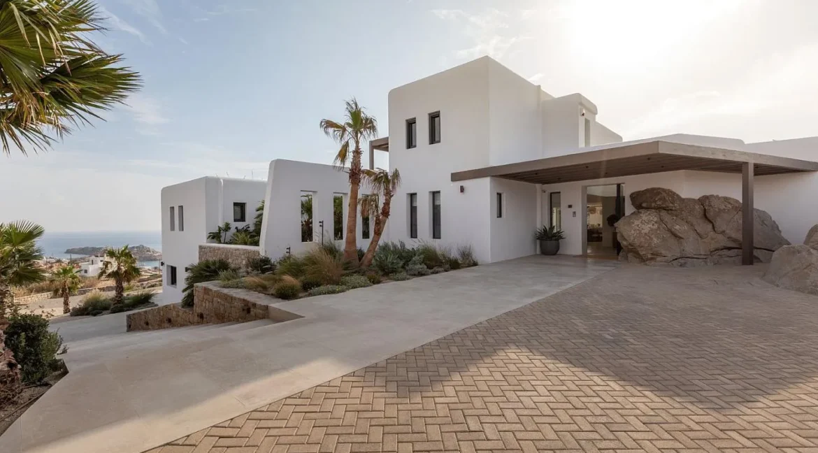 Luxury Villa in Mykonos for sale
