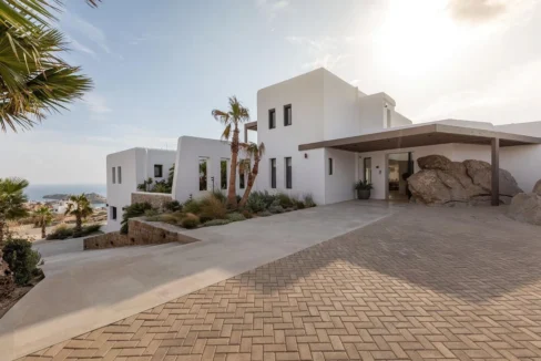 Luxury Villa in Mykonos for sale