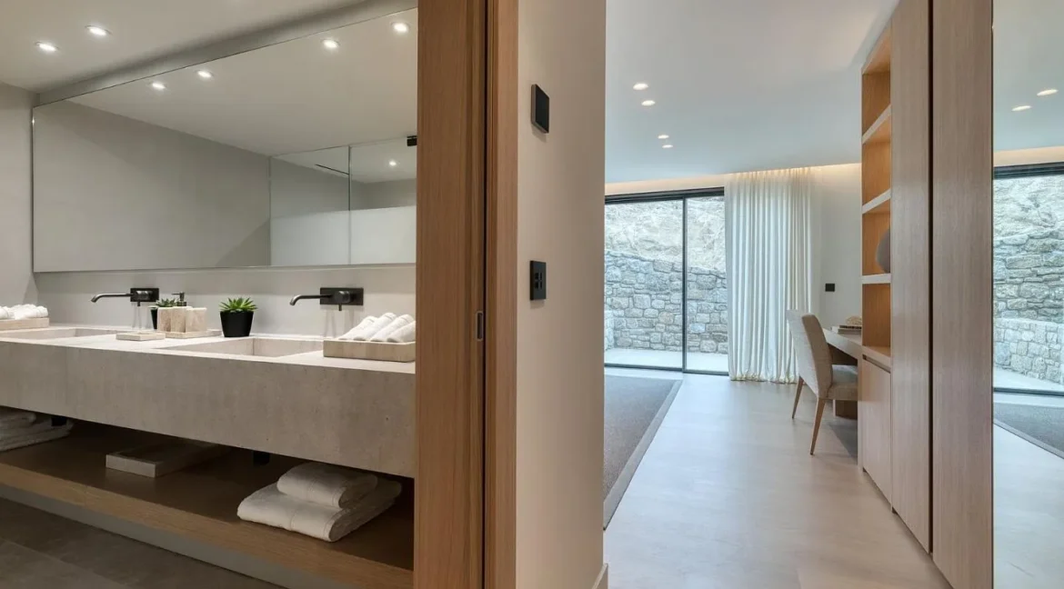 Luxury Villa in Mykonos for sale