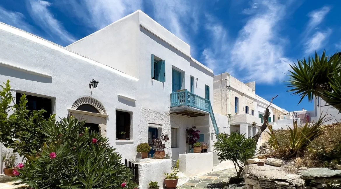Folegandros Cliffhouse for sale