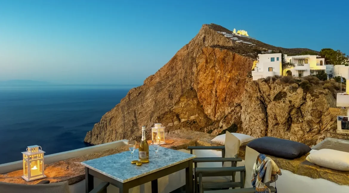 Folegandros Cliffhouse for sale