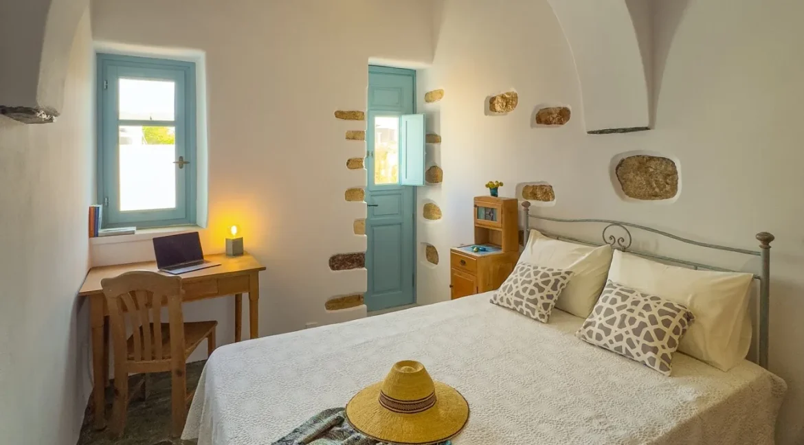 historic-folegandros-cliffhouse_10