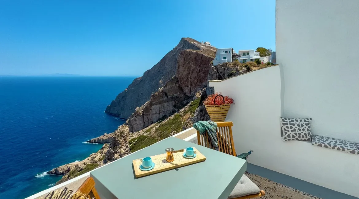 Folegandros Cliffhouse for sale