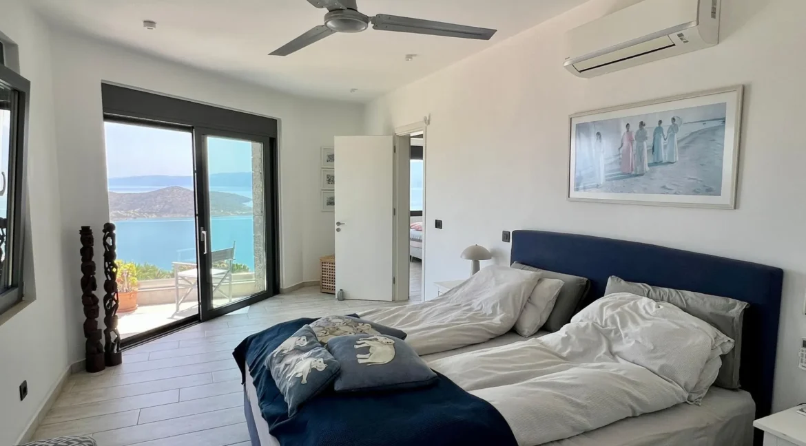 luxury-villa-above-elounda-with-panorami_38