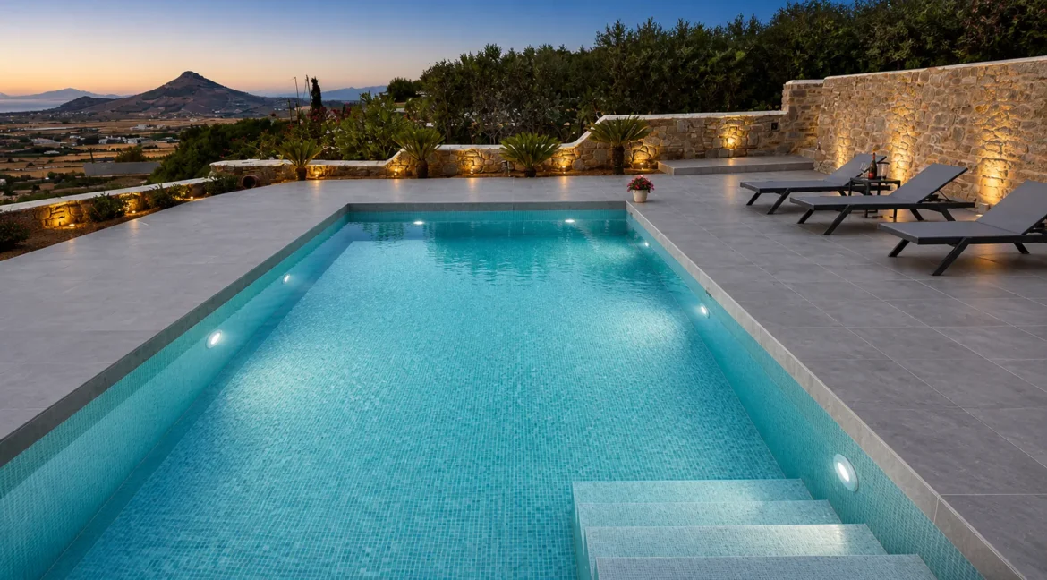 Luxurious Property for sale in Paros