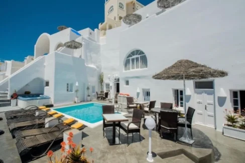 rare-luxury-hotel-for-sale-in-santorini-_01