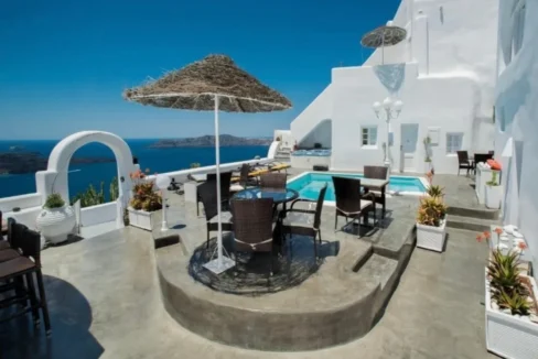 rare-luxury-hotel-for-sale-in-santorini-_06