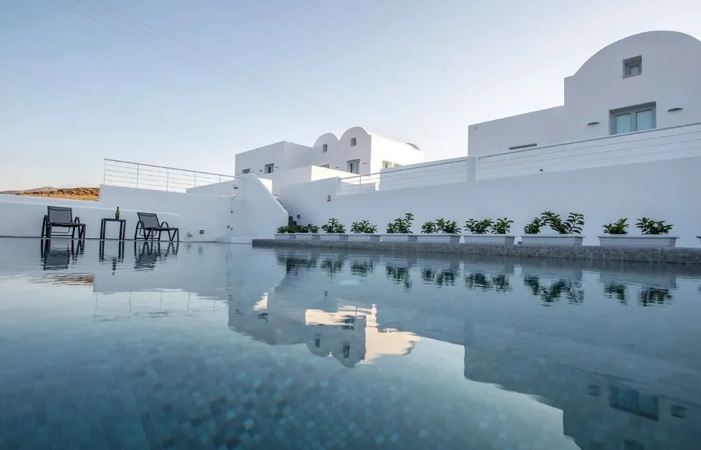 3 Houses for Sale in Santorini Karterados