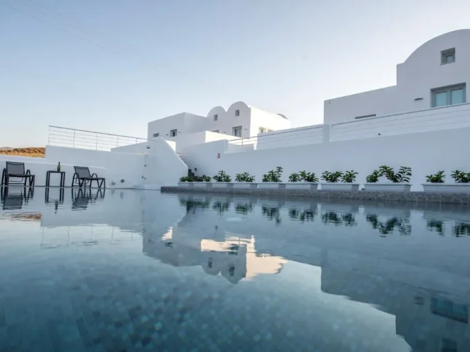 3 Houses for Sale in Santorini Karterados
