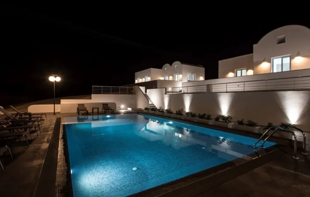 3 Houses for Sale in Santorini Karterados