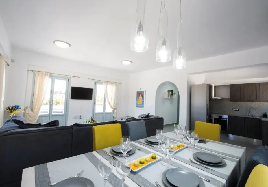 3 Houses for Sale in Santorini Karterados