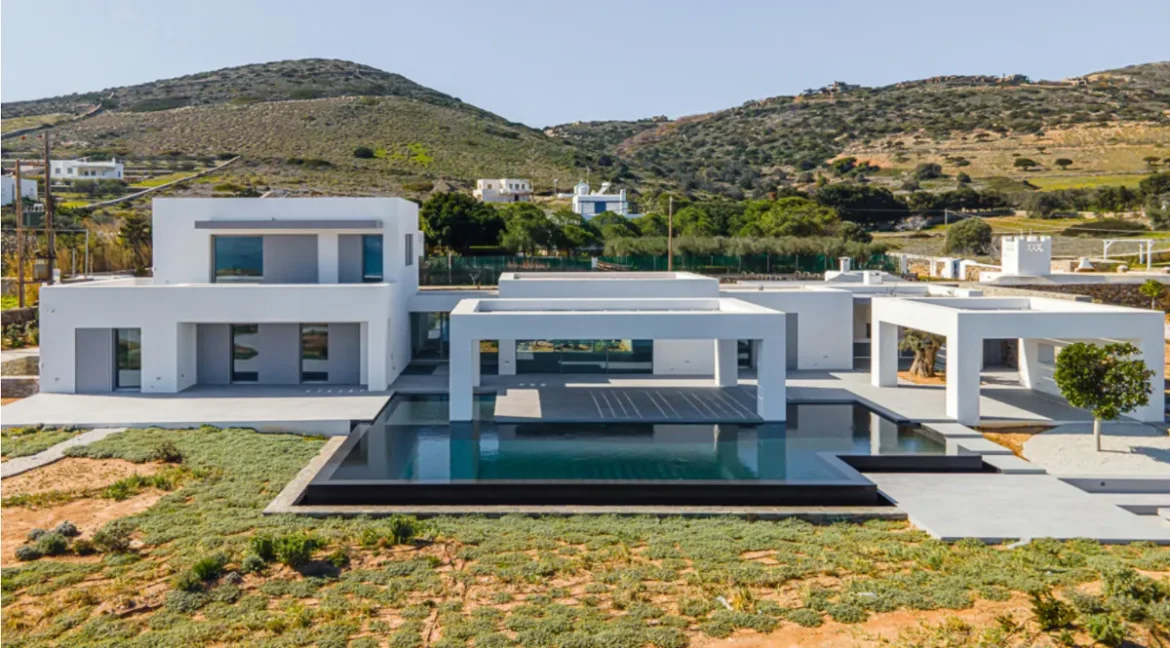 Luxurious Beachfront Property on Antiparos island
