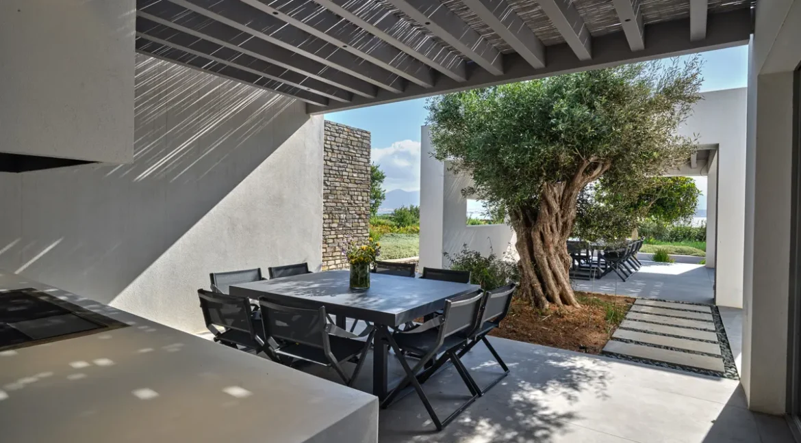 Luxurious Beachfront Property on Antiparos island