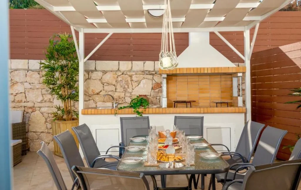 villa-313-sqm-in-crete-greece_02