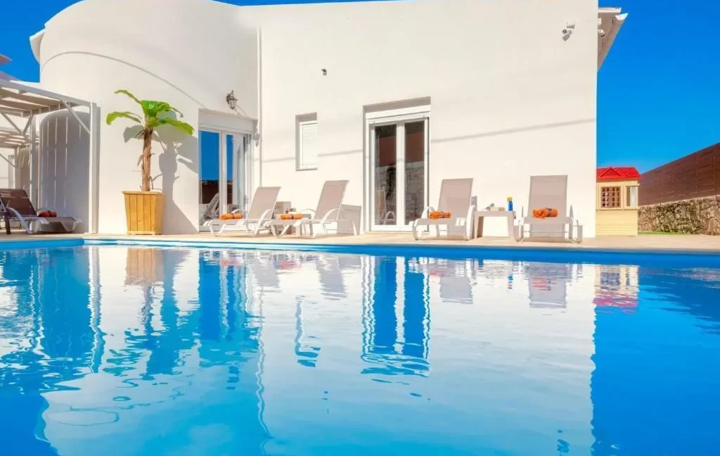 2 Seafront Villas for Sale in Rethymno Crete