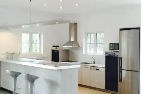 villa-480-sq-m-for-sale_03