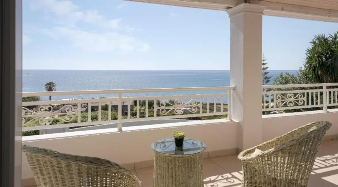 villa-480-sq-m-for-sale_08