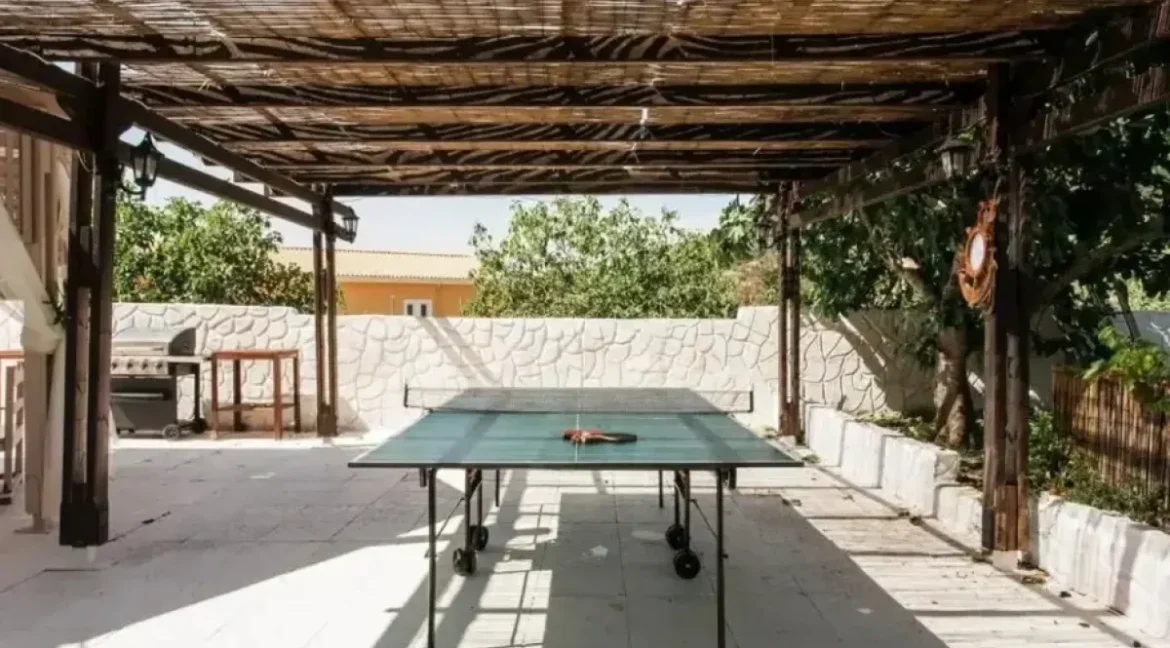 villa-480-sq-m-for-sale_09