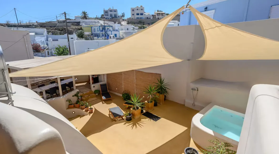 Listing photograph 9 of 29 of the house in Mesaria, published by Greek Exclusive Properties.