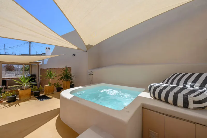 Traditional Cave House for sale Santorini — Mesaria