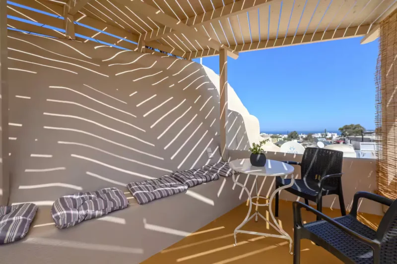 Traditional Cave House for sale Santorini — Mesaria