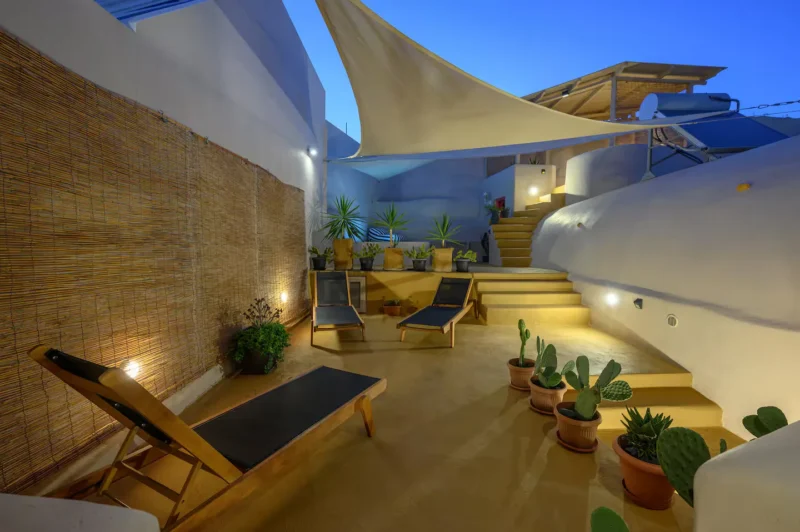 Traditional Cave House for sale Santorini — Mesaria