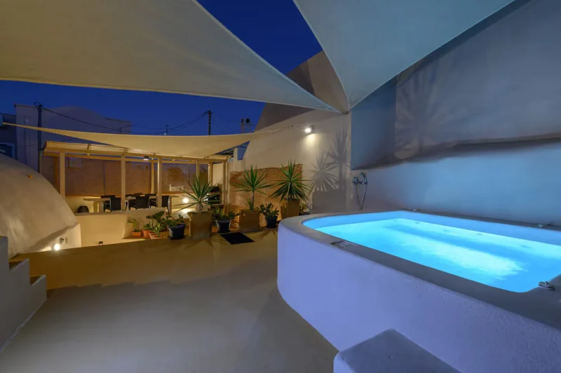 Traditional Cave House for sale Santorini — Mesaria