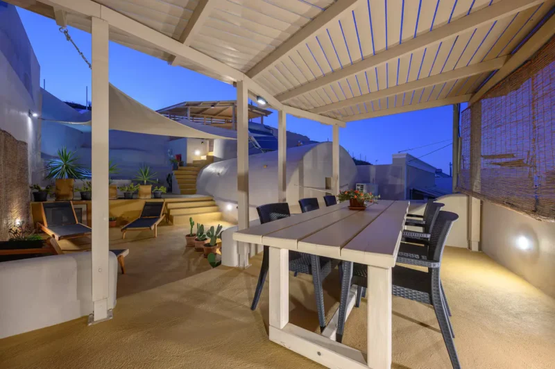 Traditional Cave House for sale Santorini — Mesaria