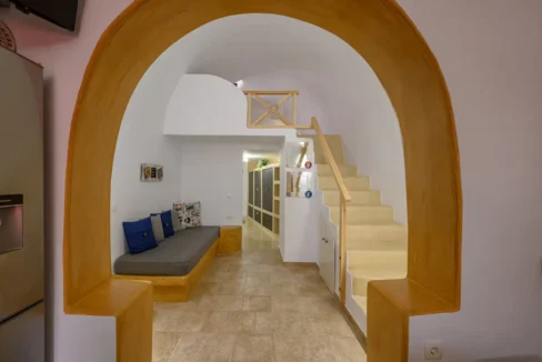 Traditional Cave House for sale Santorini — Mesaria 3
