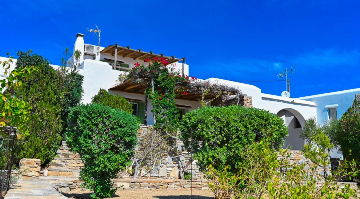 Traditional Sea View House for Sale in Paros