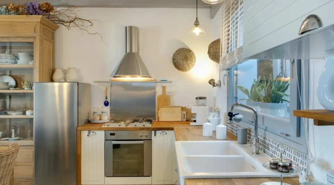 1900xxs_invest-in-a-sea-view-villa-in-greece-2359580_23
