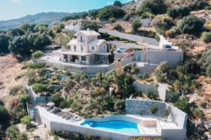Buy a Villa in Crete
