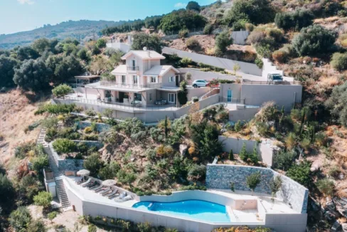 Buy a Villa in Crete
