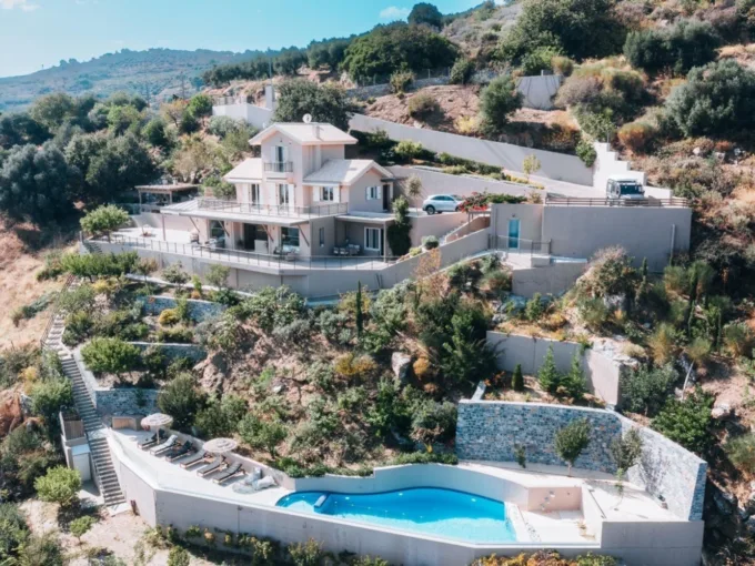 Buy a Villa in Crete