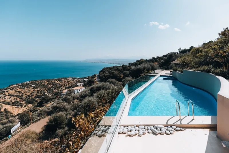 Buy a Villa in Crete